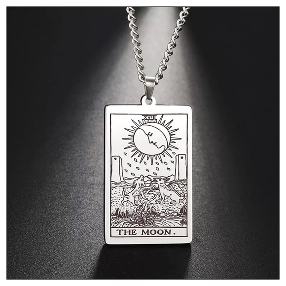 MAJOR Arcana The Moon Tarot Dog Tag Necklace - Picture 3 of 3